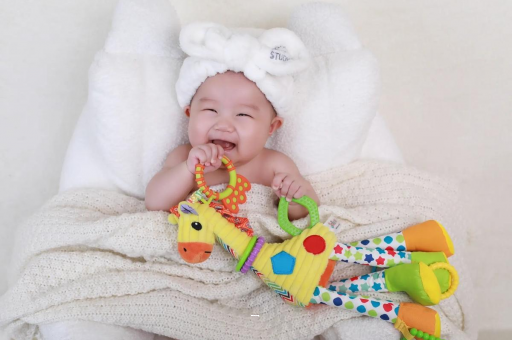 图木舒克宝宝为什么会吐奶